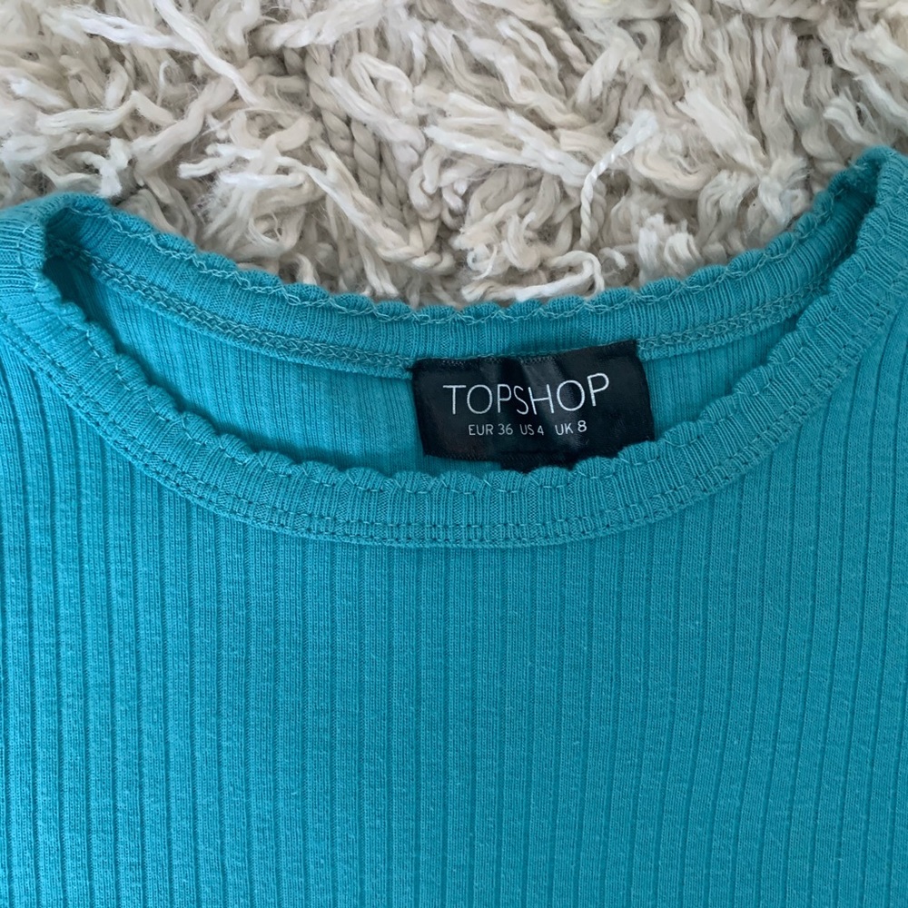 TOPSHOP TEE - Picture 2 of 2